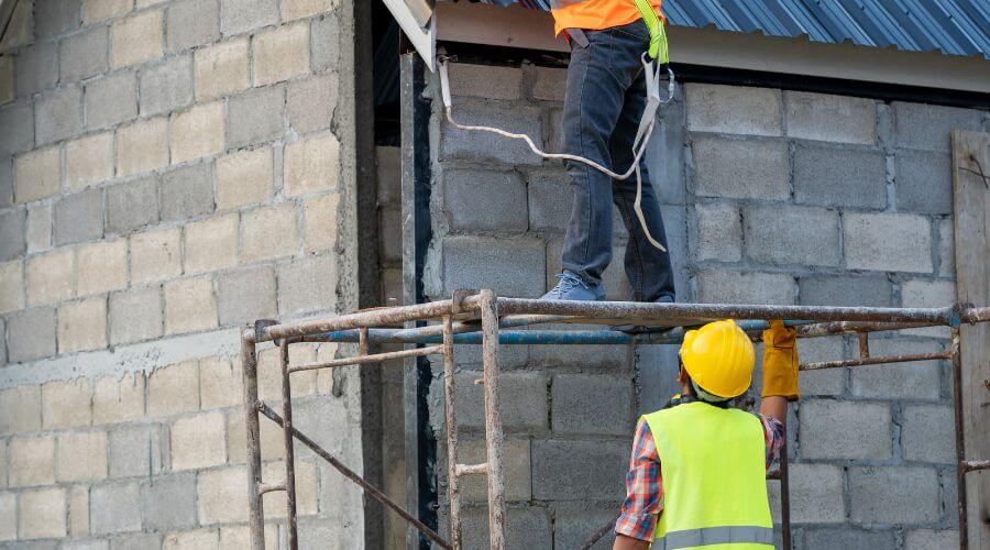 Professional residential roofers in Pleasant Hill, MO